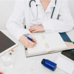 Sesiune de examen pentru obtinerea titlului de medic, medic stomatolog sau farmacist specialist