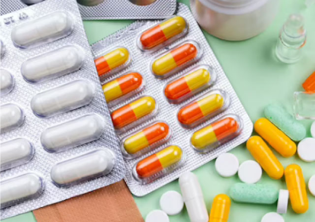 Rafila: Politica medicamentului trebuie sa aiba in vedere accesul pacientilor la medicamente
